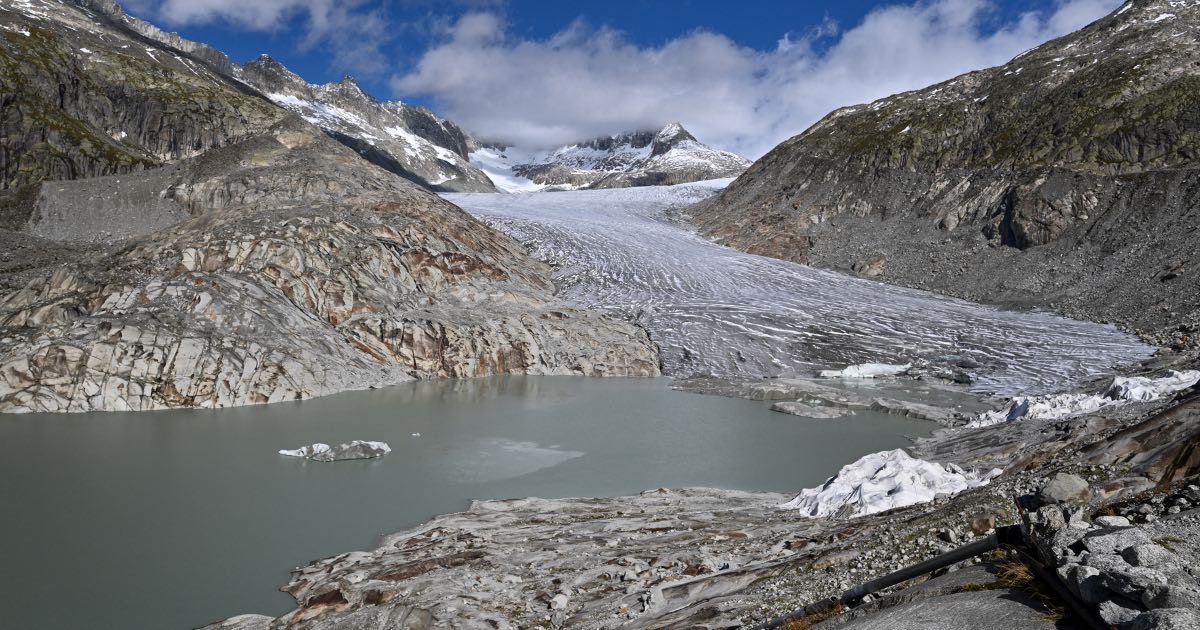 Global glacier melt is accelerating, scientists say