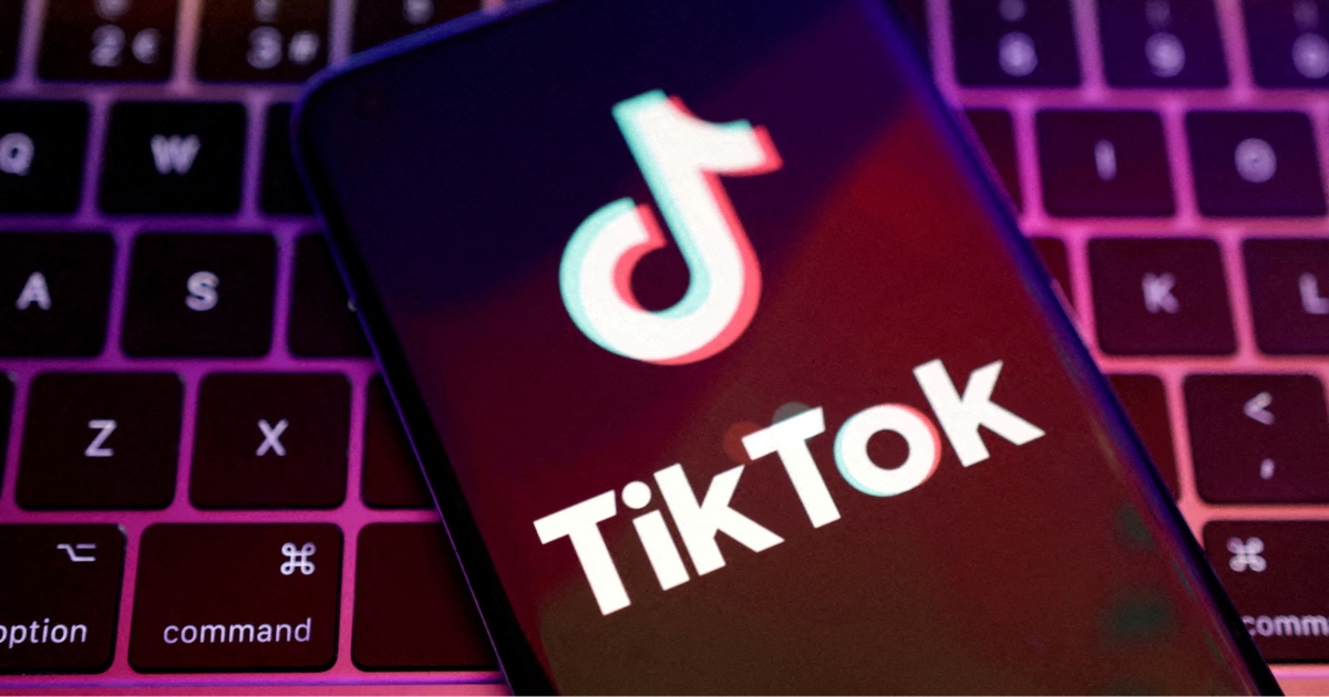 TikTok returns on Apple, Google app stores as Trump delays ban