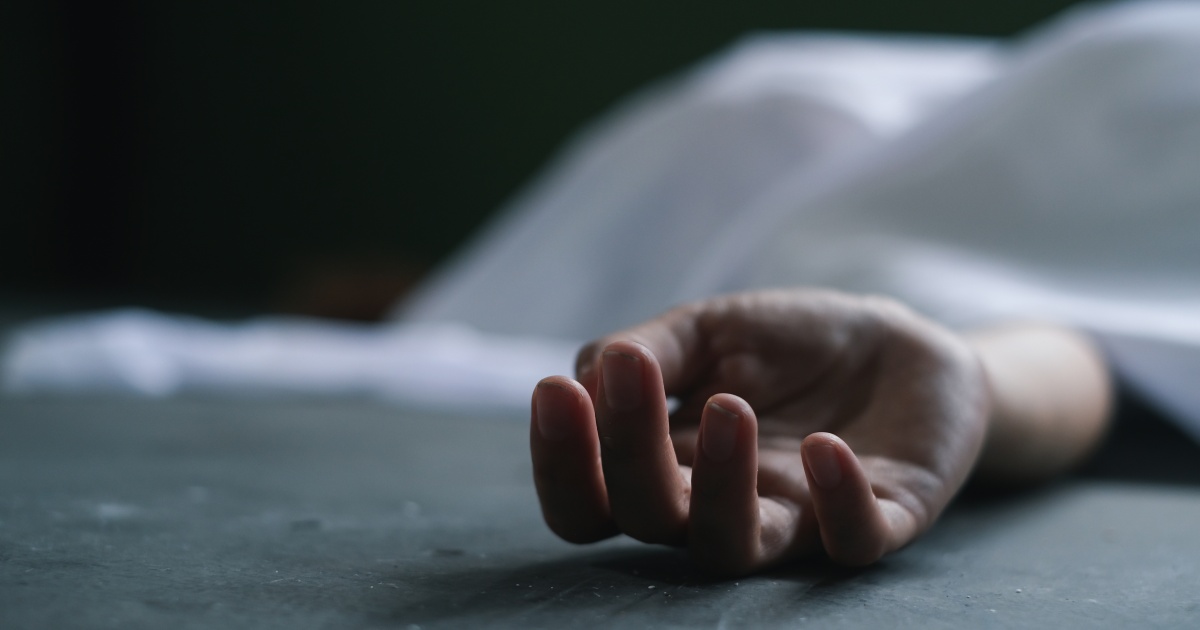 Woman found dead in closet of resort room; guests spent night unaware of ...